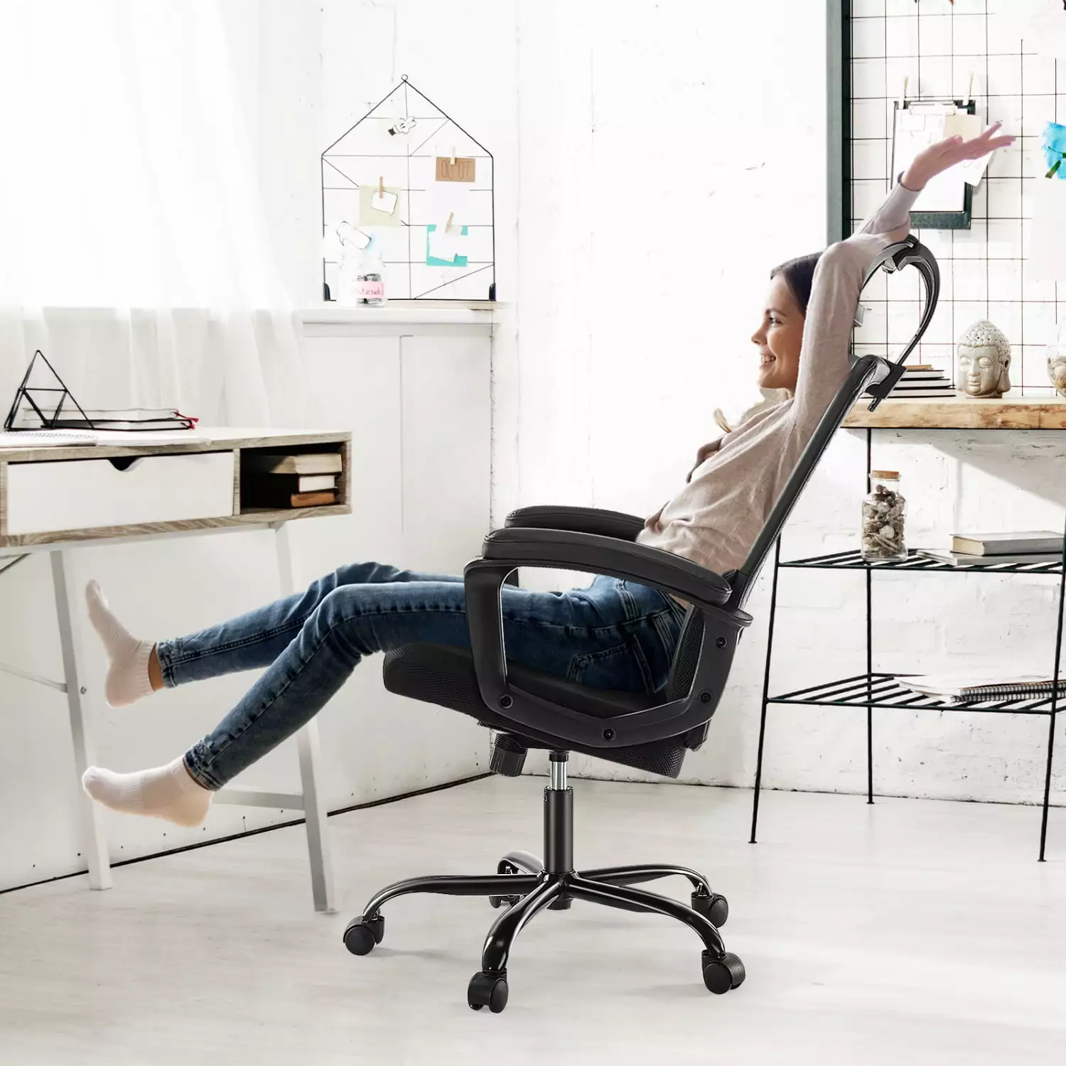 LAFGUR High Back Mesh Office Chair - Ergonomic Executive Desk Chair Lumbar Support Black Eotvia