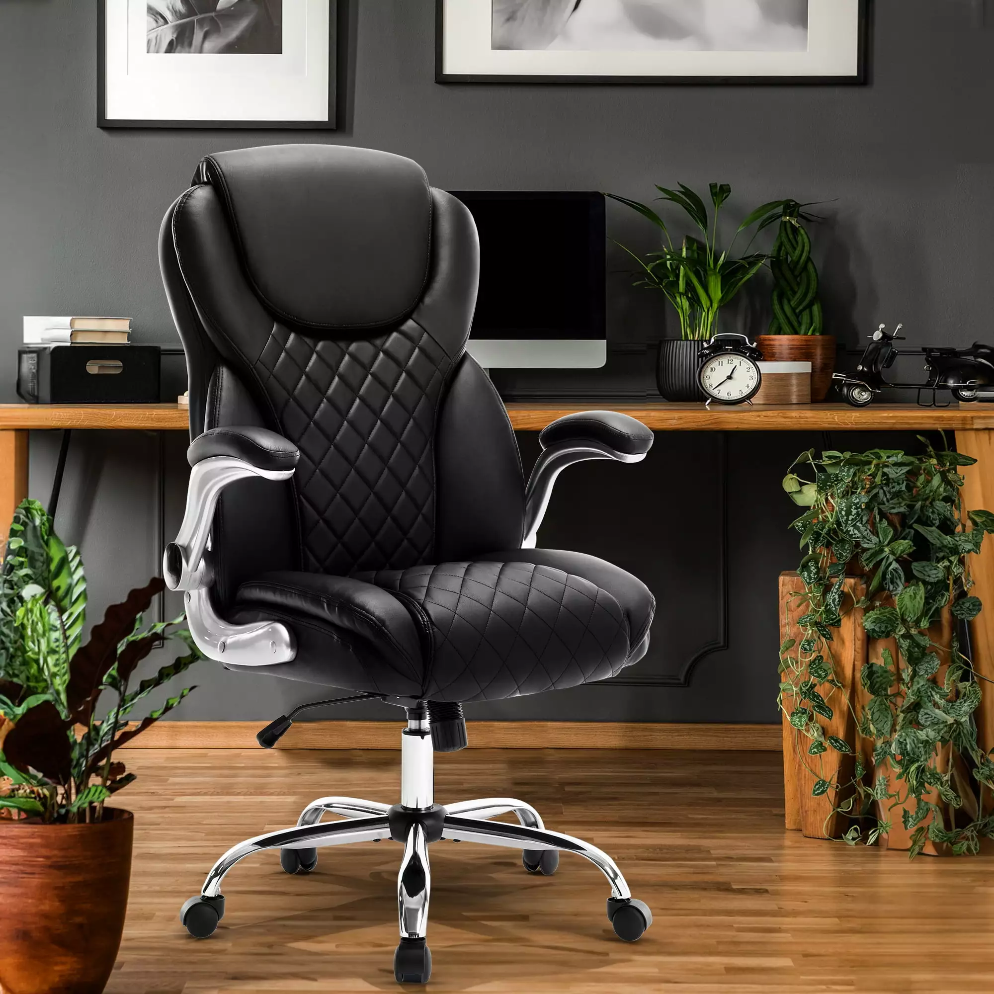 DeeHome Ergonomic Office Chair Flip Up Armrests Wheels Leather Rocking Executive Chair Black