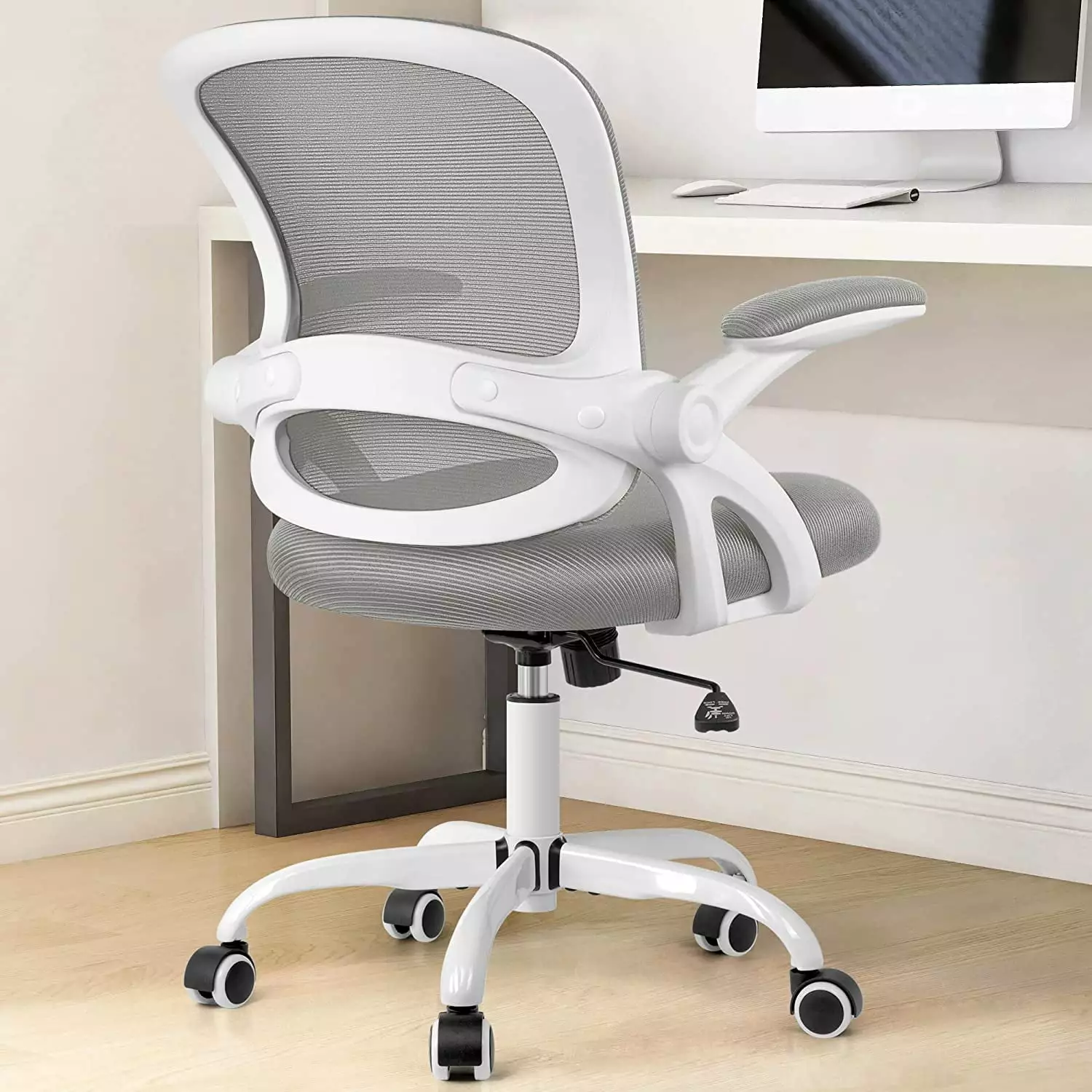 Office Chair Ergonomic Desk Chair Mesh Computer Chair Height Adjustable Comfy Swivel Task Chair Wheels And Flip-Up Arms TR...