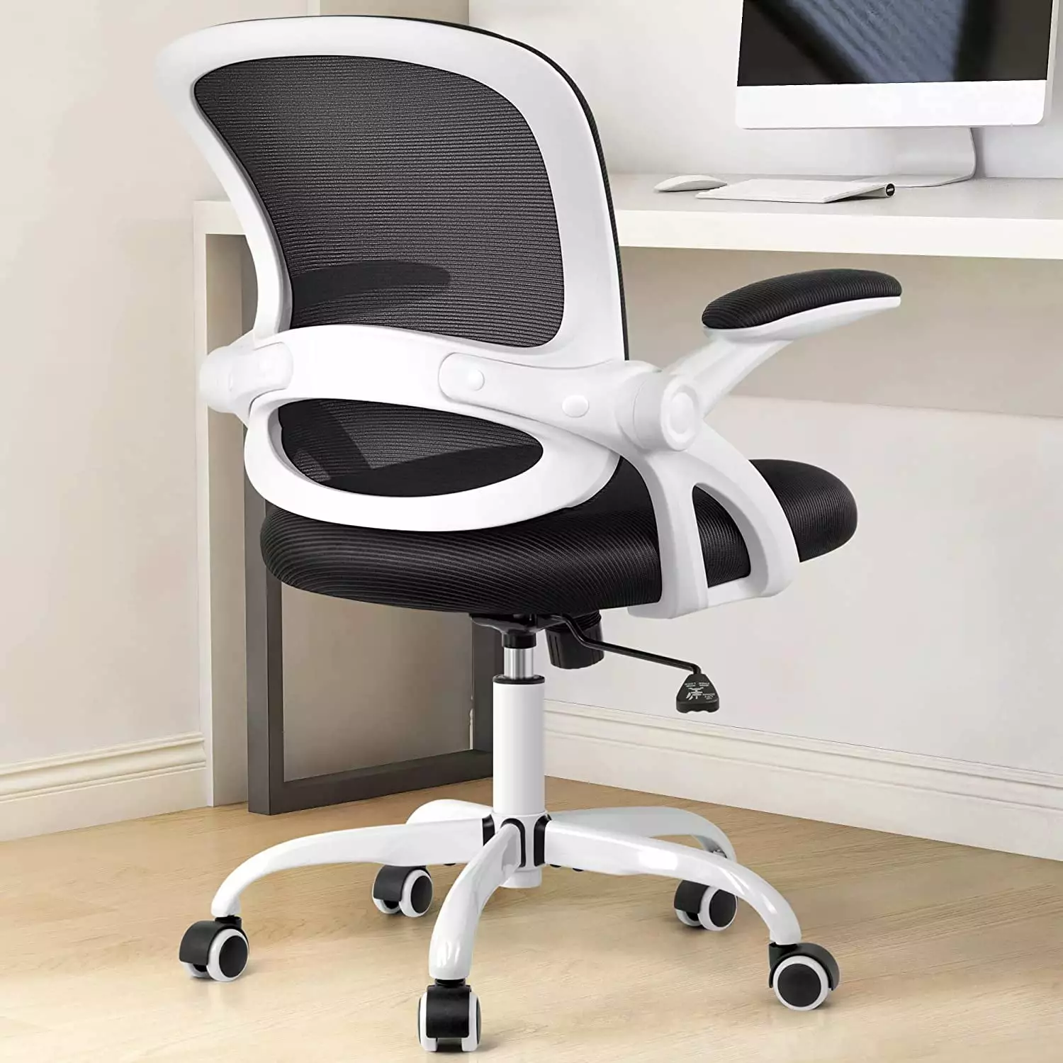 Office Chair Ergonomic Desk Chair Mesh Computer Chair Height Adjustable Comfy Swivel Task Chair Wheels And Flip-Up Arms TR...